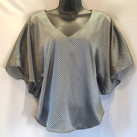 JAK Tops - J.A.K. Gorgeous Silky Dolman Blouse sz XS/S